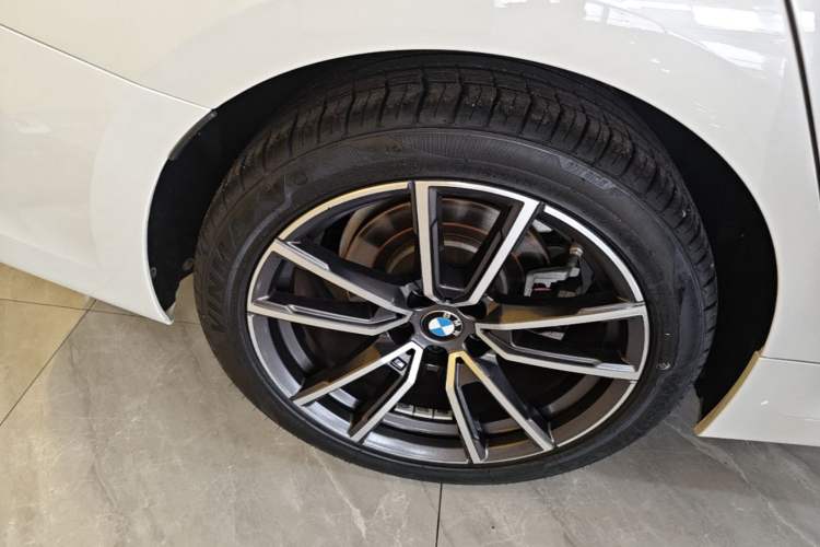 Used BMW 3 Series 2021 325Li M Sport Package Exterior 3