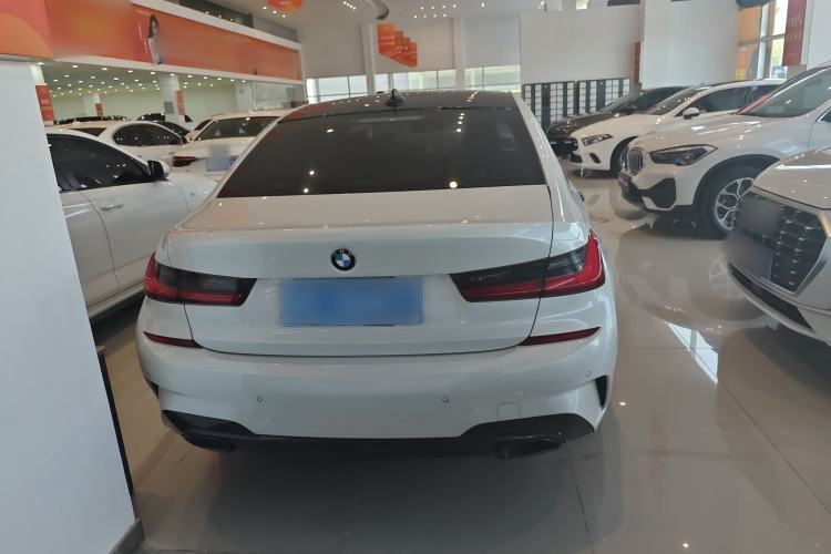Used BMW 3 Series 2021 330i M Sport Night Edition Exterior 4