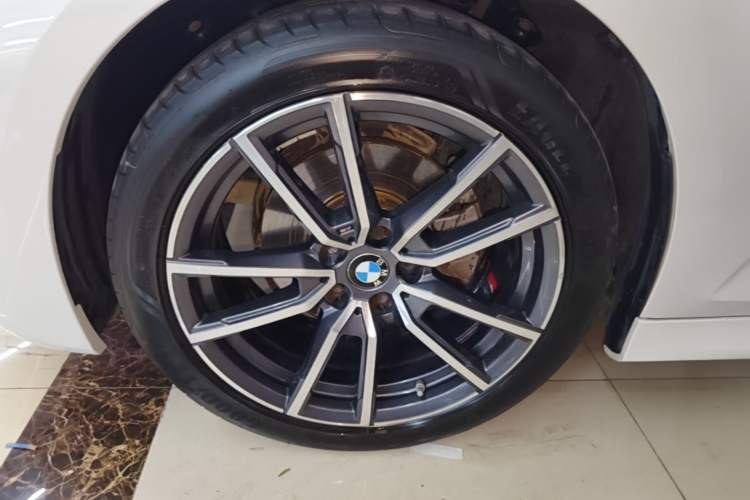 Used BMW 3 Series 2021 Facelifted 320Li M Sport Package Exterior 4
