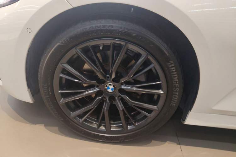 Used BMW 3 Series 2021 Facelifted 325Li M Sport Night Edition Package Exterior 4
