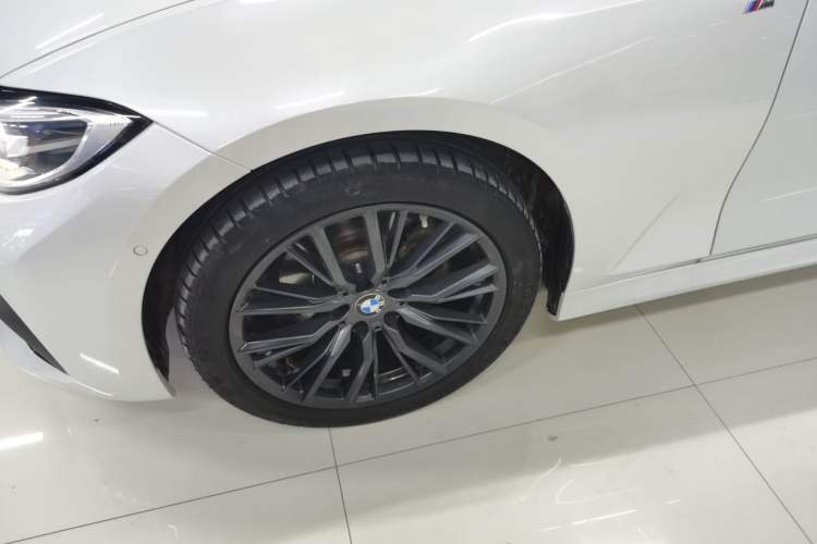 Used BMW 3 Series 2021 Facelifted 325Li M Sport Night Edition Package Exterior 4