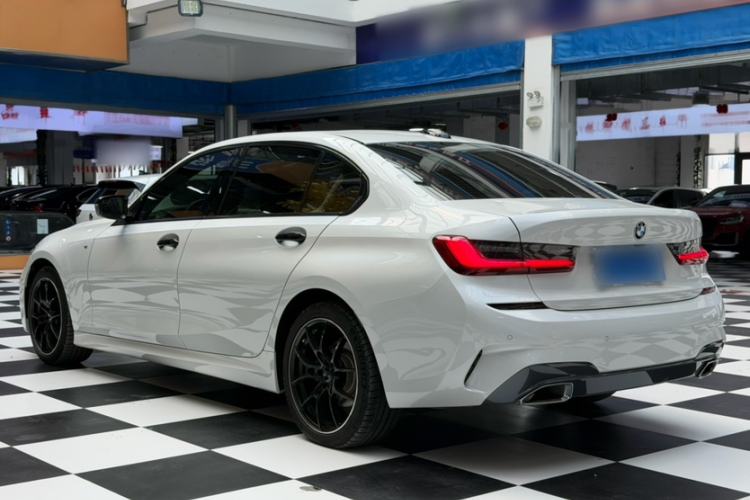Used BMW 3 Series 2021 Second Facelift 320Li M Sport Package Exterior 4