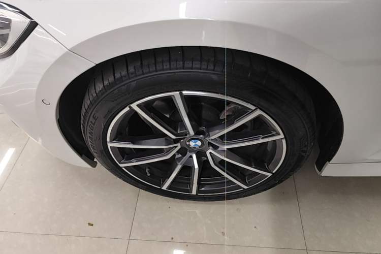 Used BMW 3 Series 2021 325Li M Sport Package Exterior 4