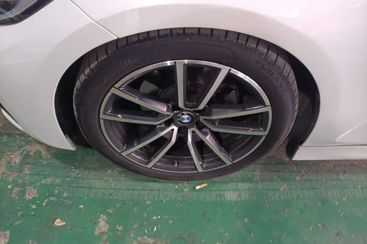 Used BMW 3 Series 2021 Facelifted 320Li M Sport Package Exterior 4