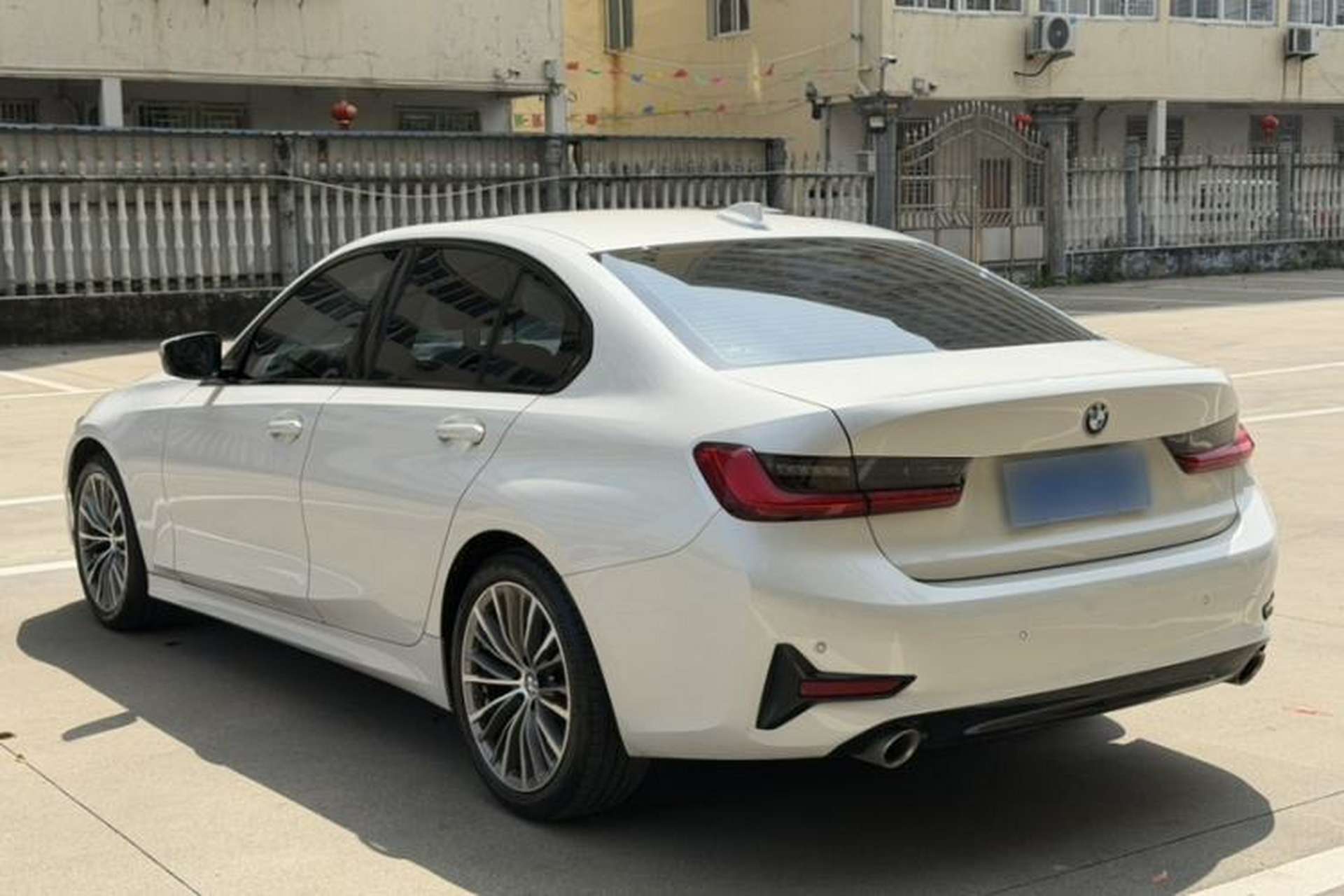 Used BMW 3 Series 2021 Restyled 320i Sport Package Exterior 4