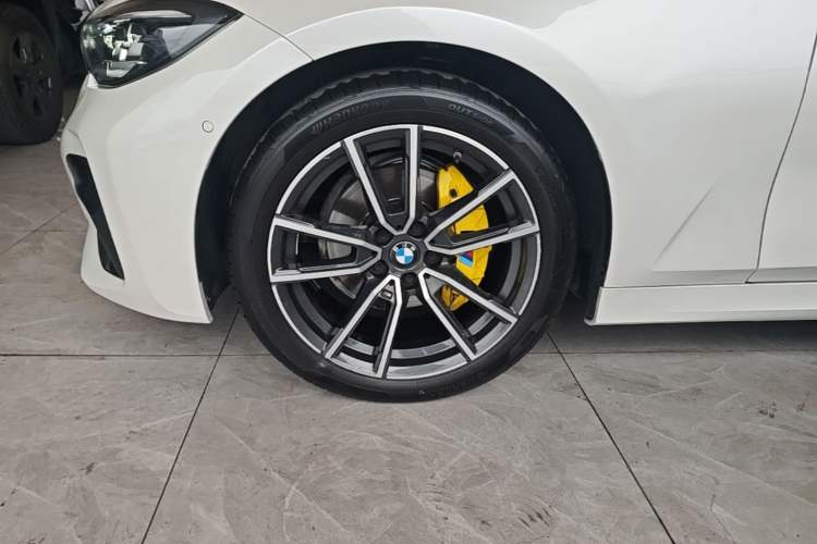 Used BMW 3 Series 2021 Restyled 325Li M Sport Package Exterior 4