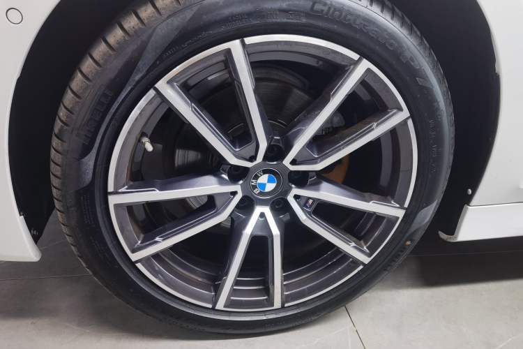 Used BMW 3 Series 2021 Second Facelift 325Li M Sport Package Exterior 4