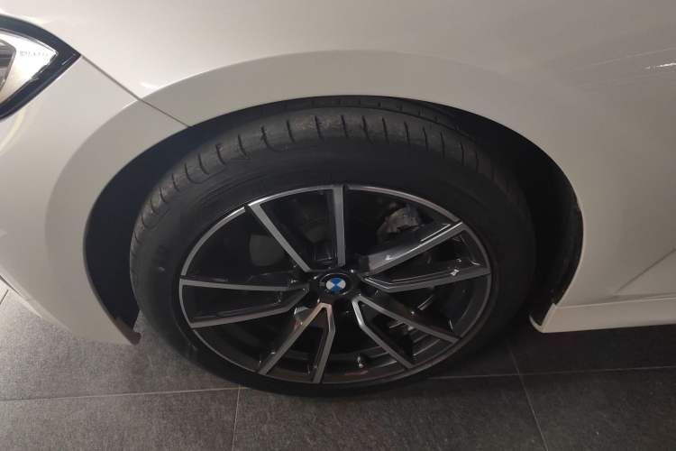 Used BMW 3 Series 2021 320Li M Sport Package Exterior 4