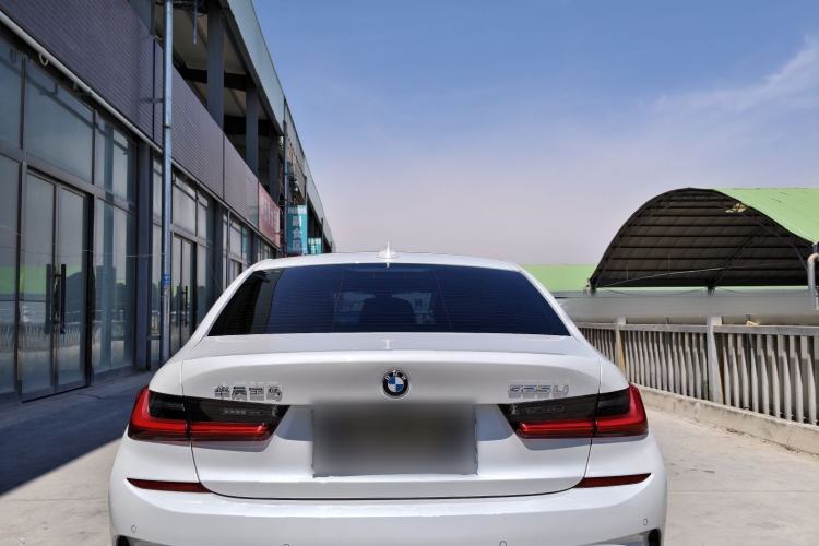 Used BMW 3 Series 2021 Second Facelift 325Li M Sport Package Exterior 4