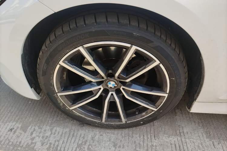 Used BMW 3 Series 2021 Facelifted 320Li M Sport Package Exterior 4