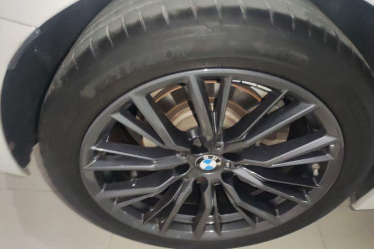 Used BMW 3 Series 2021 325i M Sport Night Edition package Exterior 5