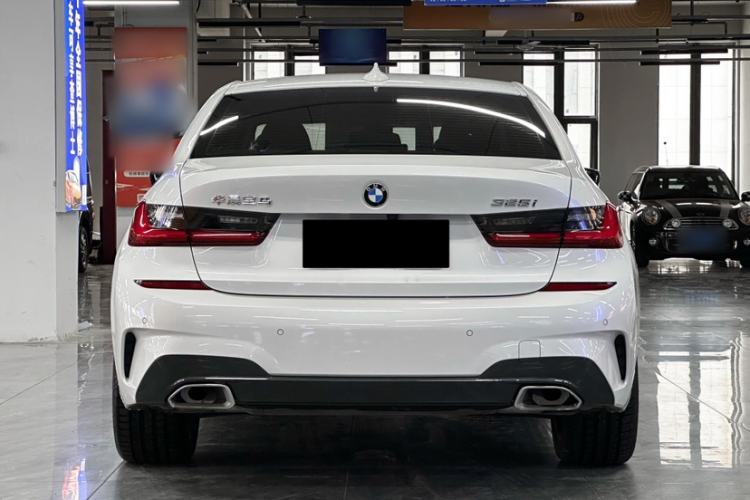 Used BMW 3 Series 2021 Second Facelift 325i M Sport Package Exterior 5