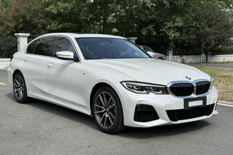Used BMW 3 Series 2021 Second Facelift 320Li M Sport Package Exterior 5