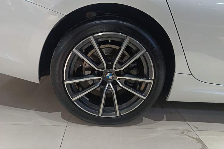 Used BMW 3 Series 2021 Facelifted 320Li M Sport Package Exterior 5