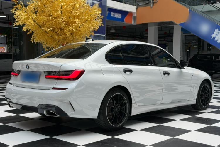 Used BMW 3 Series 2021 Second Facelift 320Li M Sport Package Exterior 5