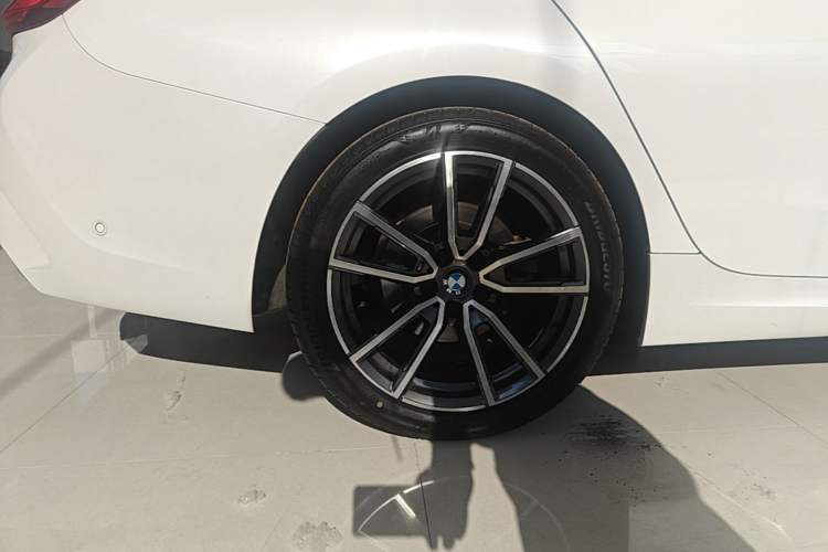 Used BMW 3 Series 2021 Second Facelift 325Li M Sport Package Exterior 5