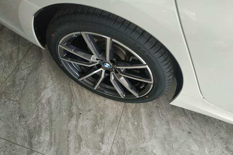 Used BMW 3 Series 2021 Restyled 325Li xDrive M Sport Package Exterior 5