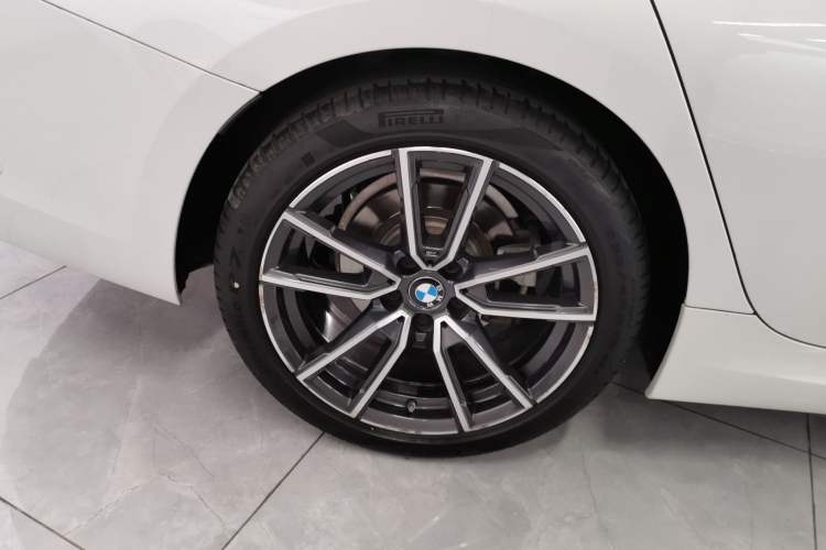 Used BMW 3 Series 2021 Second Facelift 325Li M Sport Package Exterior 5