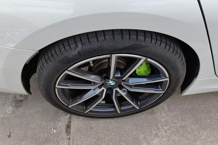 Used BMW 3 Series 2021 Second Facelift 325Li M Sport Package Exterior 5
