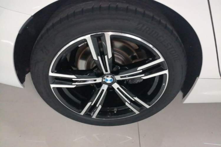 Used BMW 3 Series 2021 Second Facelift 325i M Sport Package Exterior 5