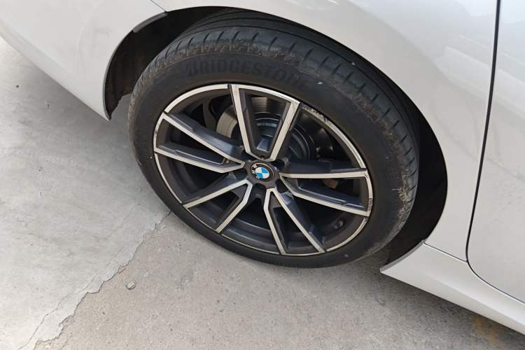 Used BMW 3 Series 2021 Second Facelift 320Li M Sport Package Exterior 5
