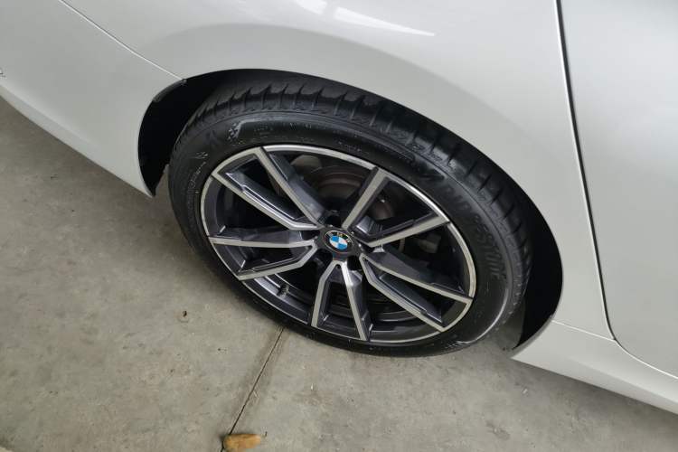 Used BMW 3 Series 2021 Second Facelift 325Li M Sport Package Exterior 5
