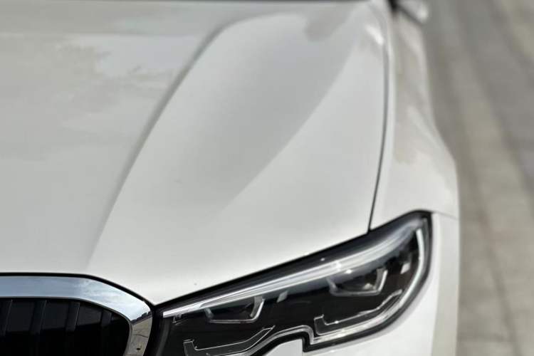 Used BMW 3 Series 2021 320i Sport Package Exterior 6