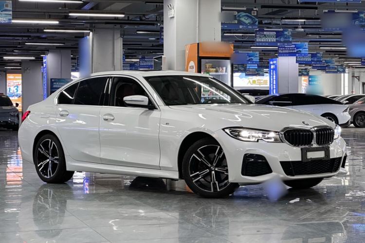 Used BMW 3 Series 2021 Second Facelift 325i M Sport Package Exterior 6