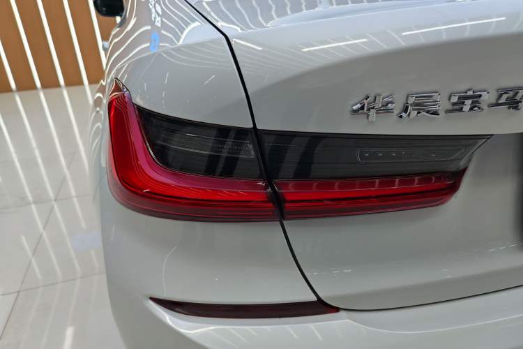 Used BMW 3 Series 2021 320Li M Sport Package Exterior 6