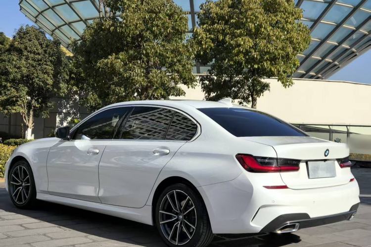 Used BMW 3 Series 2021 Second Facelift 320Li M Sport Package Exterior 6