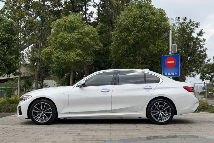 Used BMW 3 Series 2021 Restyled 325Li M Sport Package Exterior 6