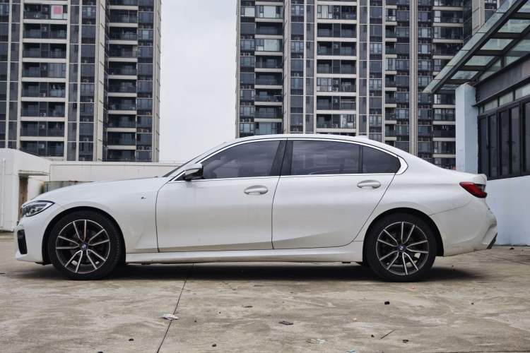 Used BMW 3 Series 2021 320Li M Sport Package Exterior 7