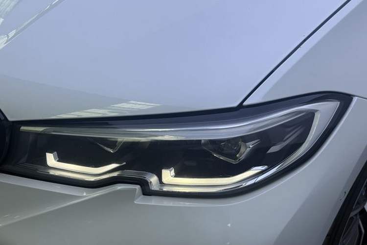 Used BMW 3 Series 2021 Restyled 325Li M Sport Package Exterior 7