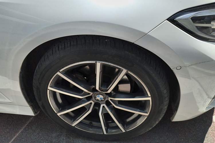 Used BMW 3 Series 2021 325Li M Sport Package Exterior 7