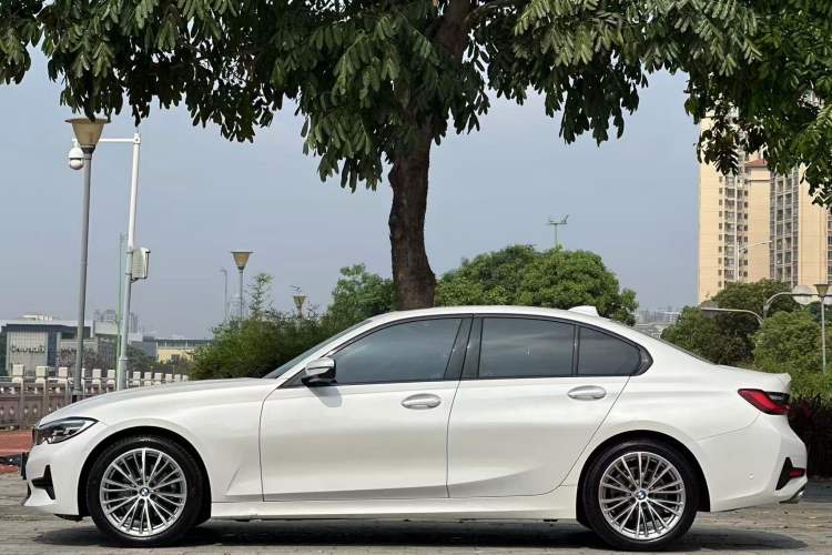 Used BMW 3 Series 2021 320i Sport Package Exterior 8