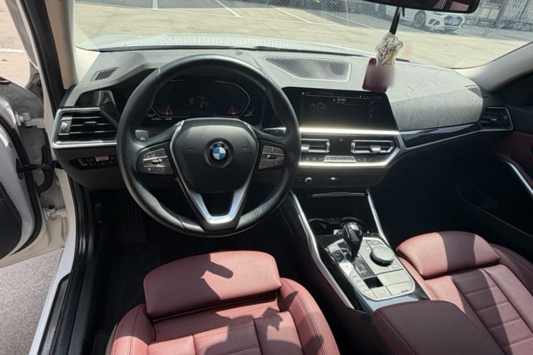 Used BMW 3 Series 2021 Restyled 320i Sport Package Exterior 8
