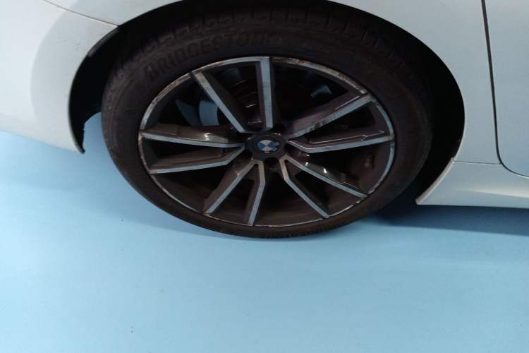 Used BMW 3 Series 2021 Second Facelift 325Li M Sport Package Exterior 8