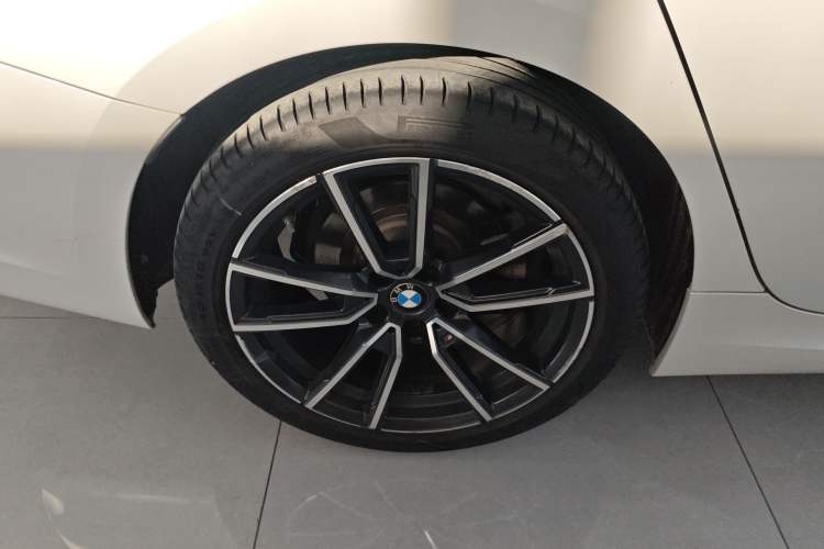 Used BMW 3 Series 2021 Facelifted 320Li M Sport Package Exterior 8