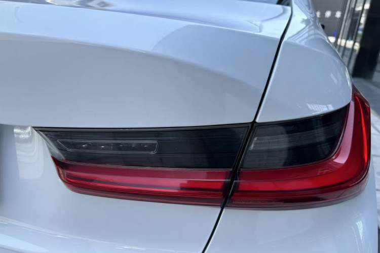 Used BMW 3 Series 2021 325Li M Sport Package Exterior 9