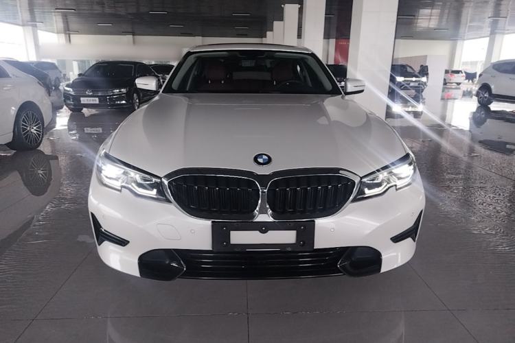 Used BMW 3 Series 2021 320i Sport Package Front