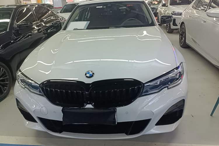 Used BMW 3 Series 2021 330i M Sport Night Edition Front