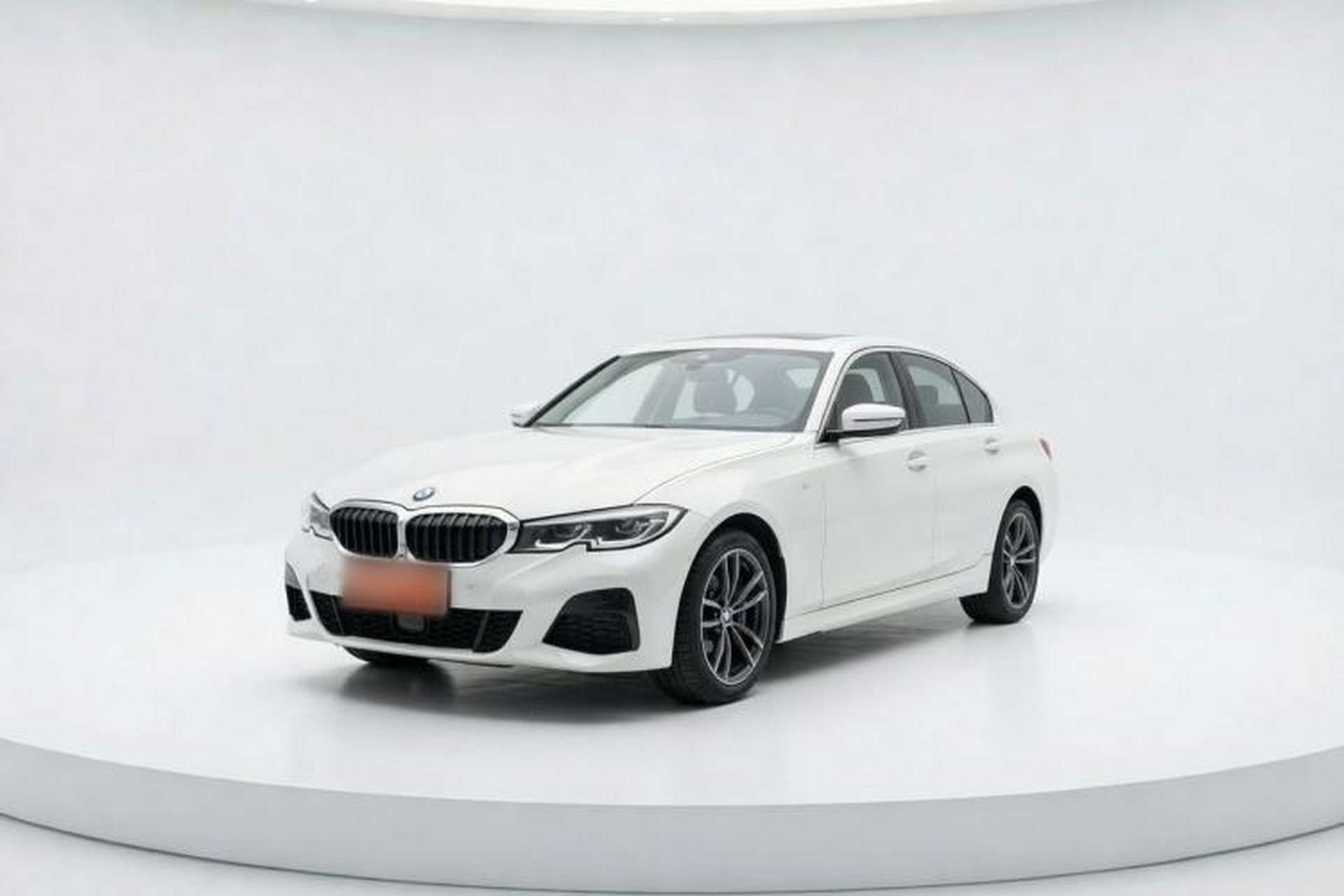 Used BMW 3 Series 2021 320Li M Sport Package Front Left 45 Deg