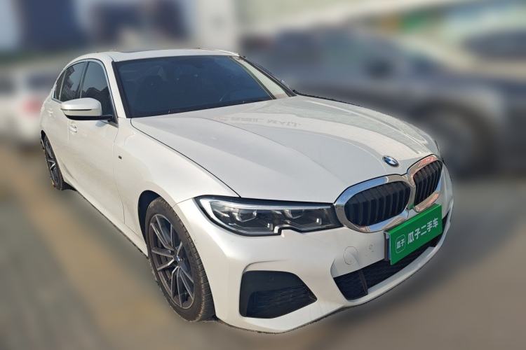 Used BMW 3 Series 2021 320Li M Sport Package Front Right 45 Deg