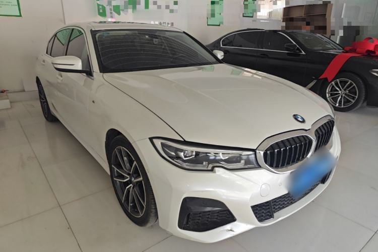 Used BMW 3 Series 2021 320Li M Sport Package Front Right 45 Deg