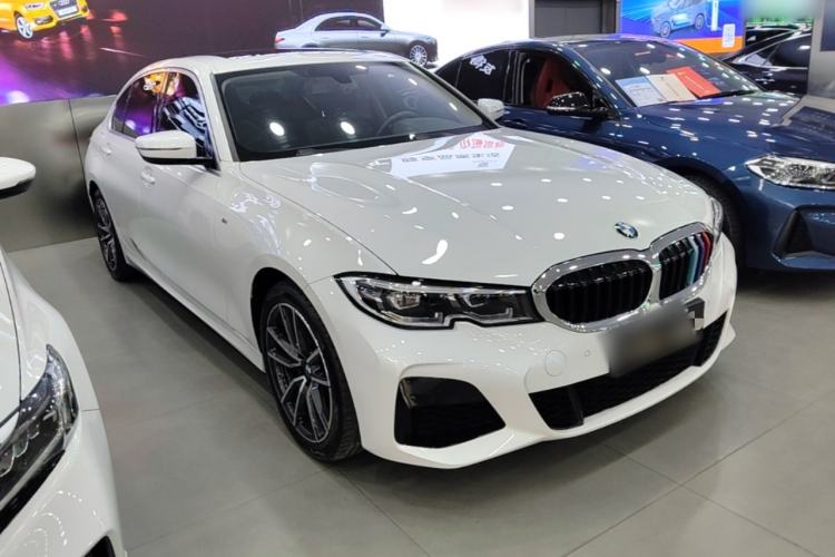 Used BMW 3 Series 2021 Second Facelift 320Li M Sport Package Front Right 45 Deg