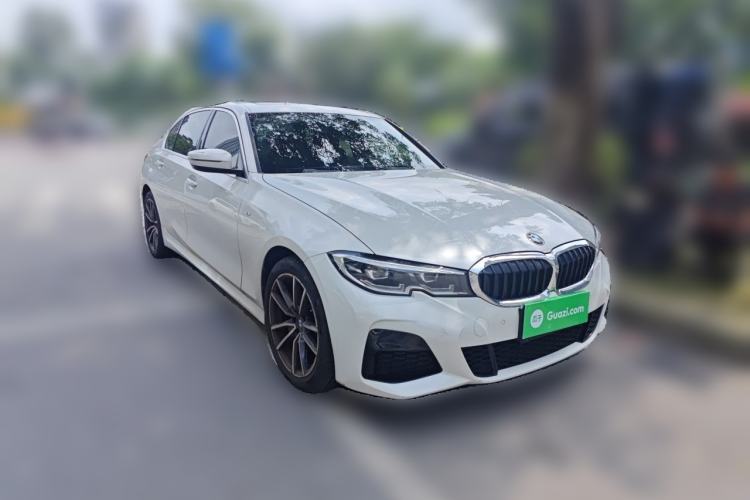 Used BMW 3 Series 2021 Facelifted 320Li M Sport Package Front Right 45 Deg