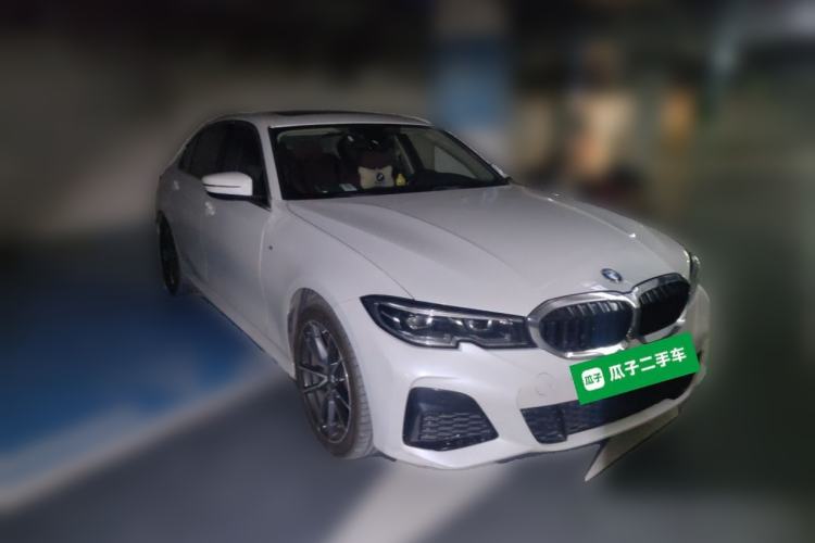 Used BMW 3 Series 2021 Facelifted 320Li M Sport Package Front Right 45 Deg