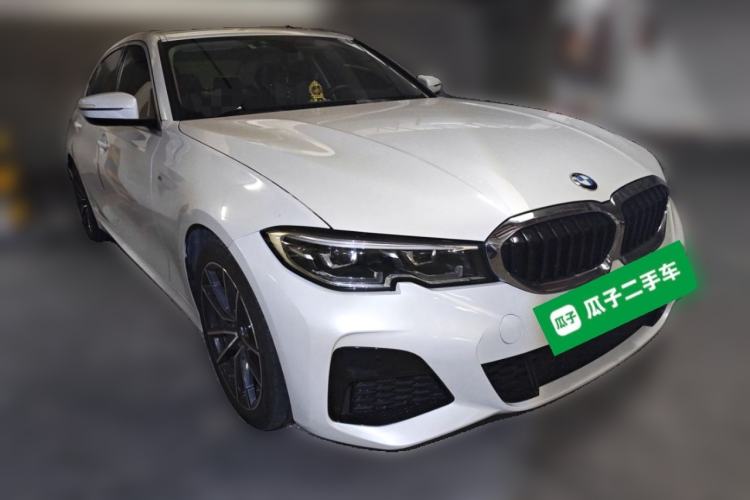 Used BMW 3 Series 2021 320Li M Sport Package Front Right 45 Deg