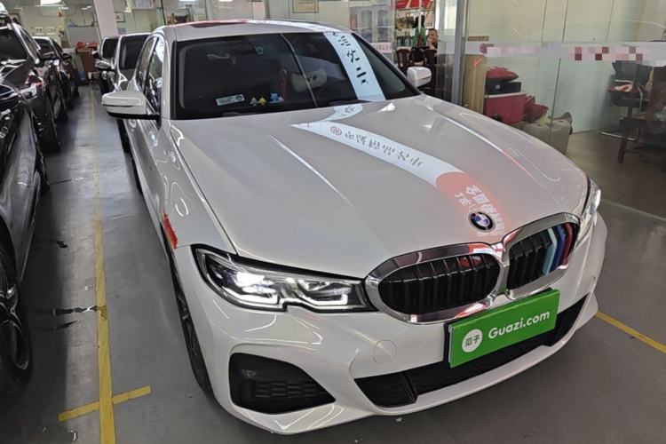 Used BMW 3 Series 2021 320Li M Sport Package Front Right 45 Deg