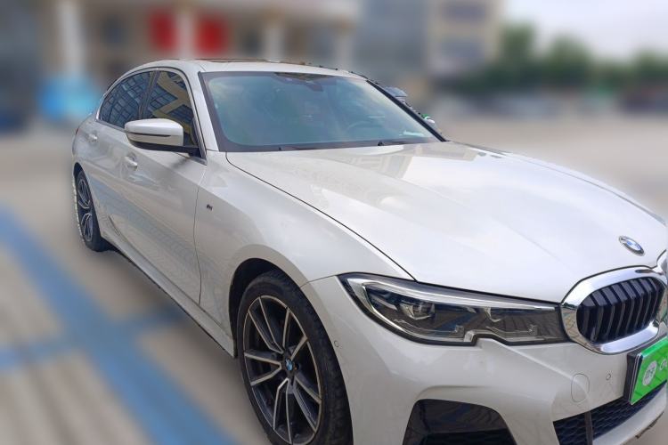 Used BMW 3 Series 2021 325Li M Sport Package Front Right 45 Deg